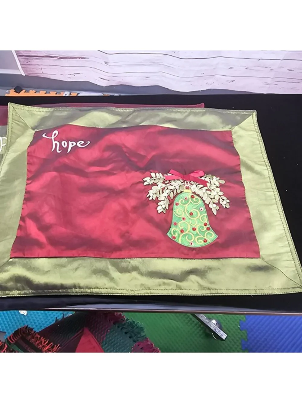 Cypress Home Christmas Placemats Set Of 4‎ Red & Green With Embroidered Ornament